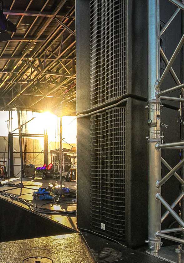 Boxe active pasive subwoofere monitoare line array sisteme sonorizare profesionala